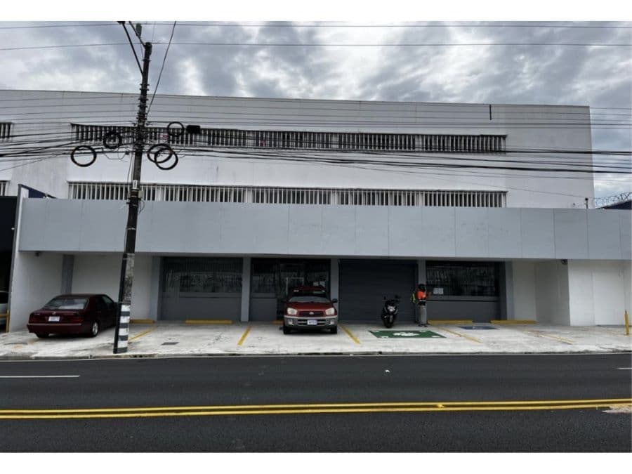 Comercial en San Vicente