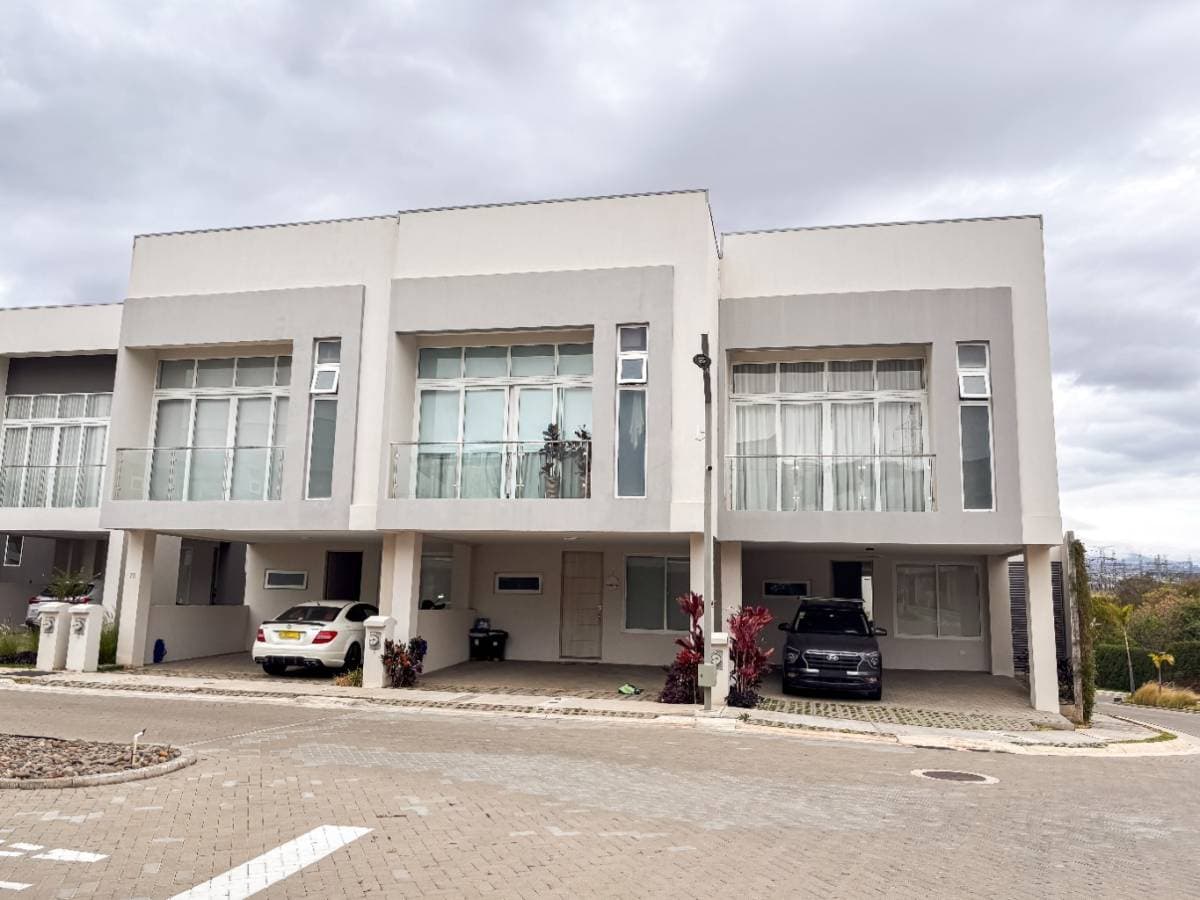 Propiedad en Guachipelin