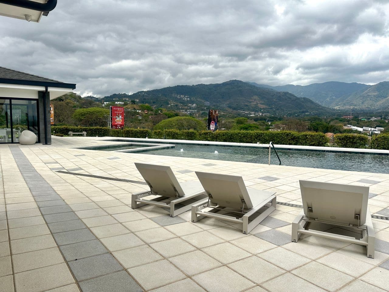 Propiedad en Condominio Vista Real