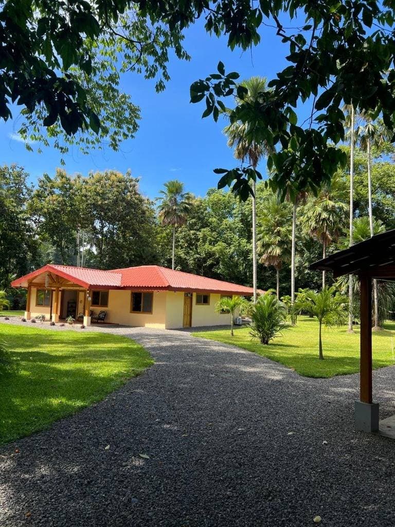 Casa en Cahuita Playa Grande