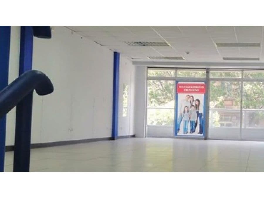 Commercial at Catedral