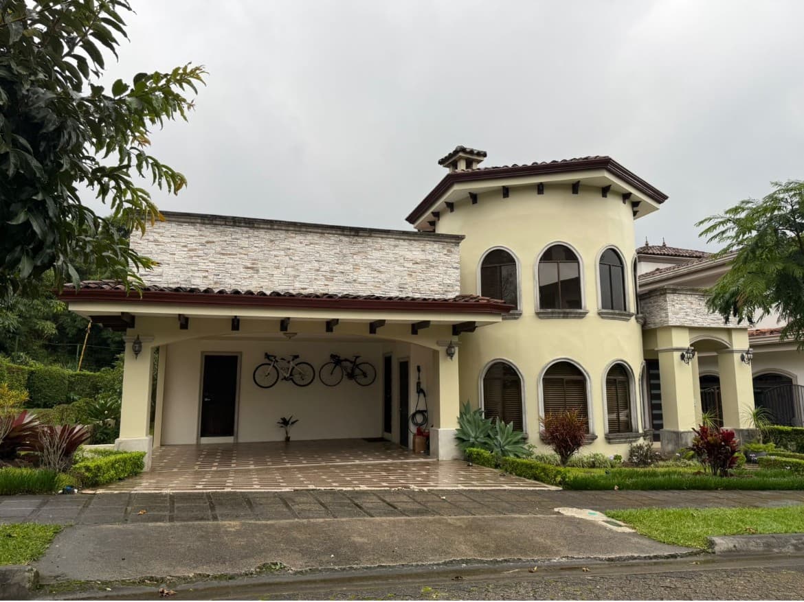 Propiedad en Colinas de Montealegre