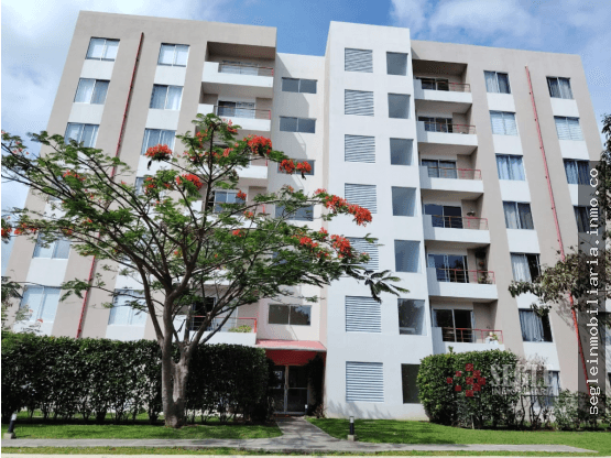 Apartamento en Condominio La Quinta 106