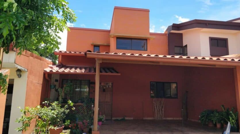 House at CONDOMINIO AGUA CLARA