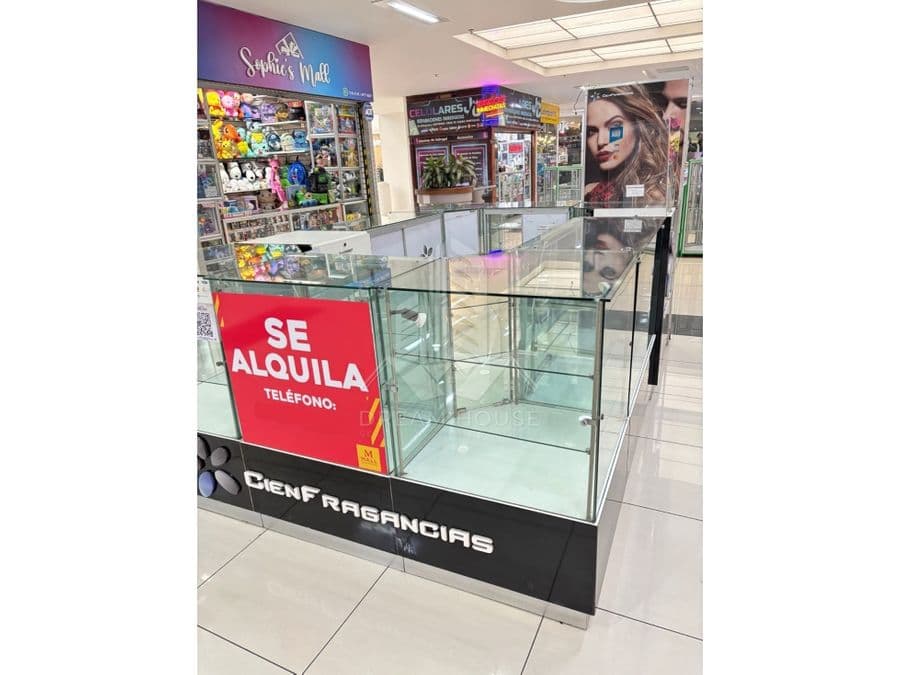 Commercial at San Pedro