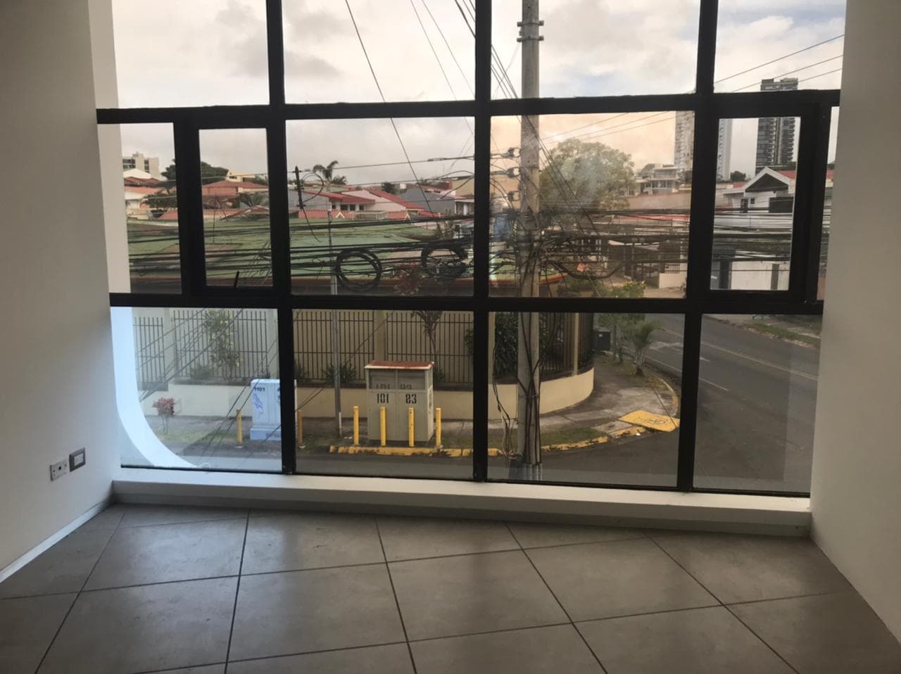 Commercial at Curridabat