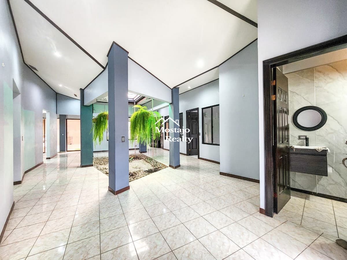 Propiedad en Santa Ana