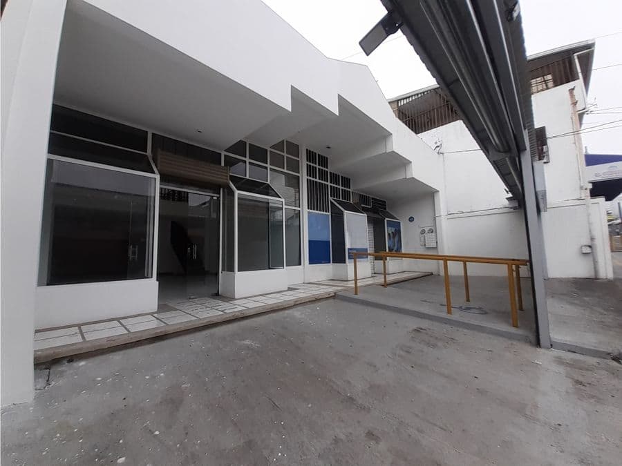 Commercial at Heredia