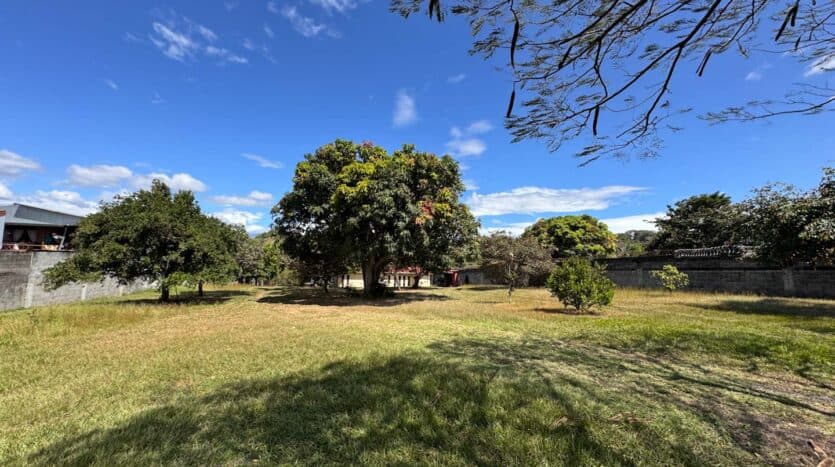 Terreno en Santa Ana