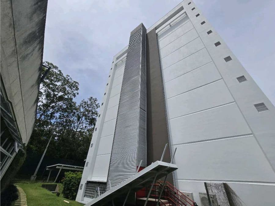 Apartamento en Torres de Heredia