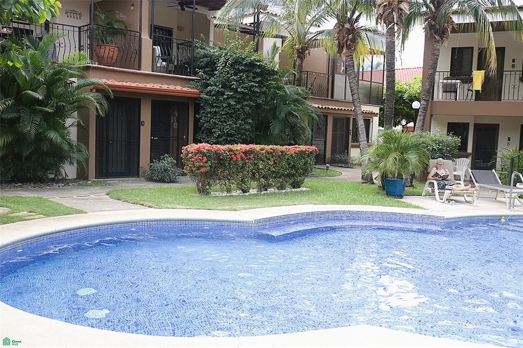 Property at Condominio Jade Beach B