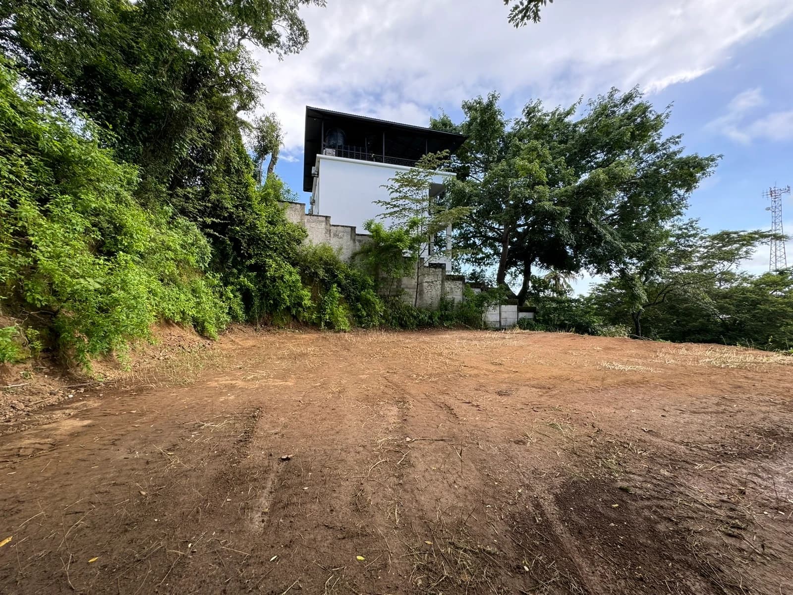 Land at Tamarindo