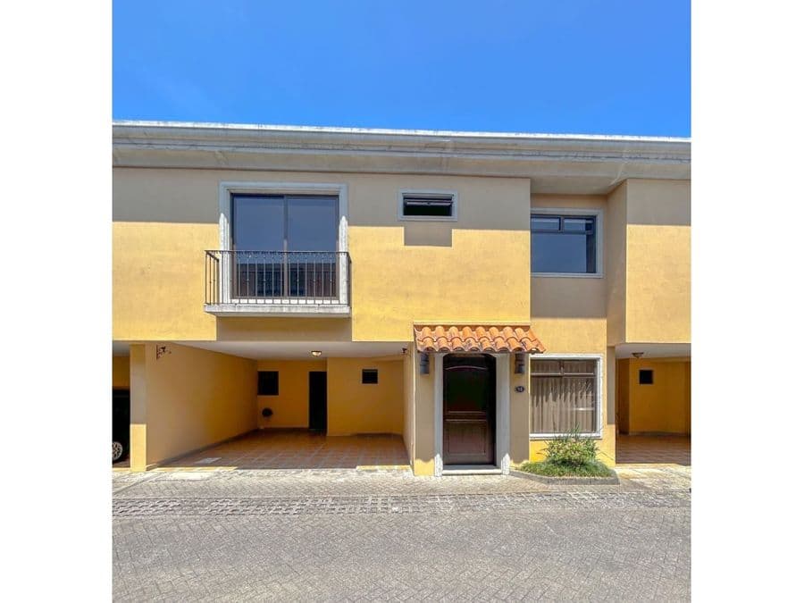 Casa en Condominio Santa Marta