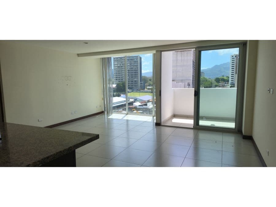 Apartamento en Torre Roble Sabana