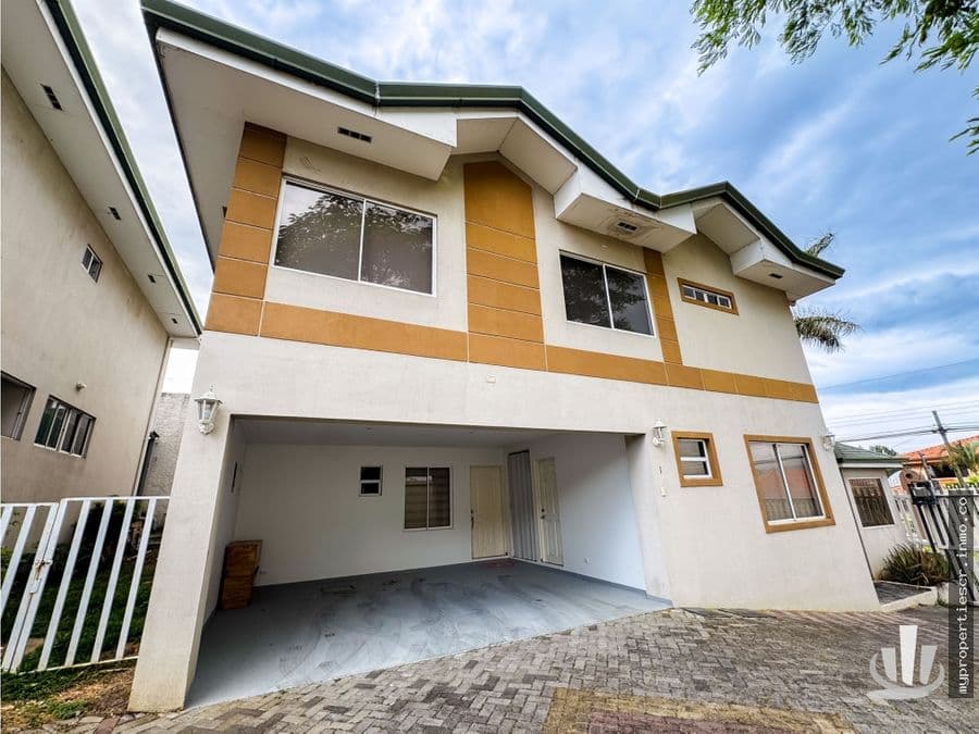 Casa en Condominio Loma Real