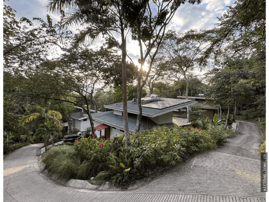 House at Paquera