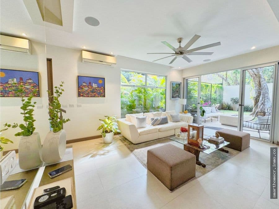 Propiedad en Condominio Lindora