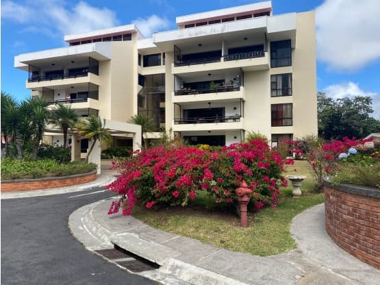 Apartamento en Condominio Bougainvillea