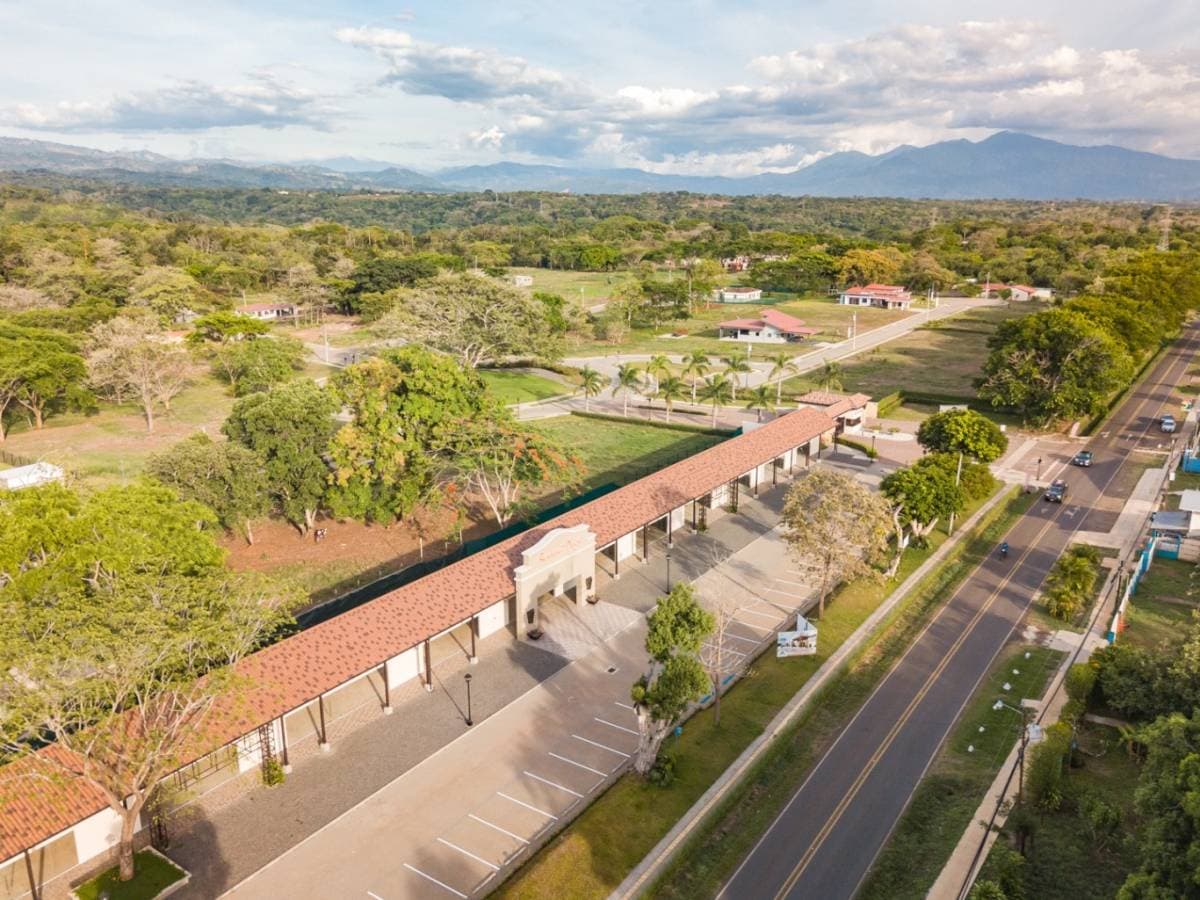 Commercial at San Rafael