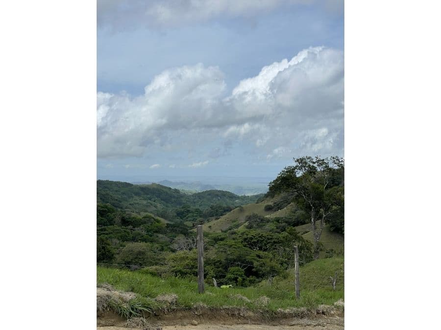 Land at Puntarenas