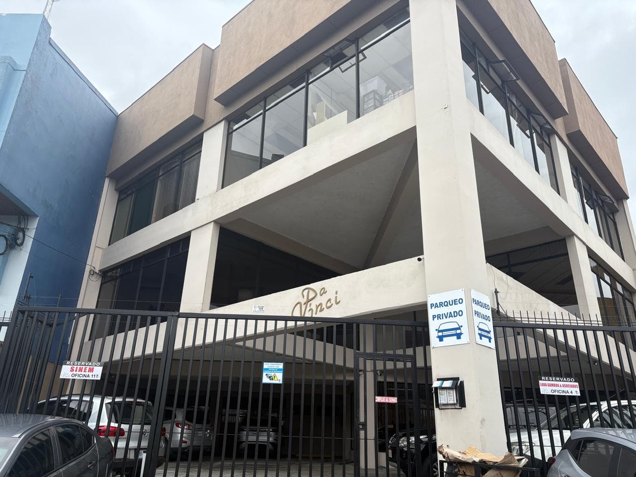 Comercial en San Pedro