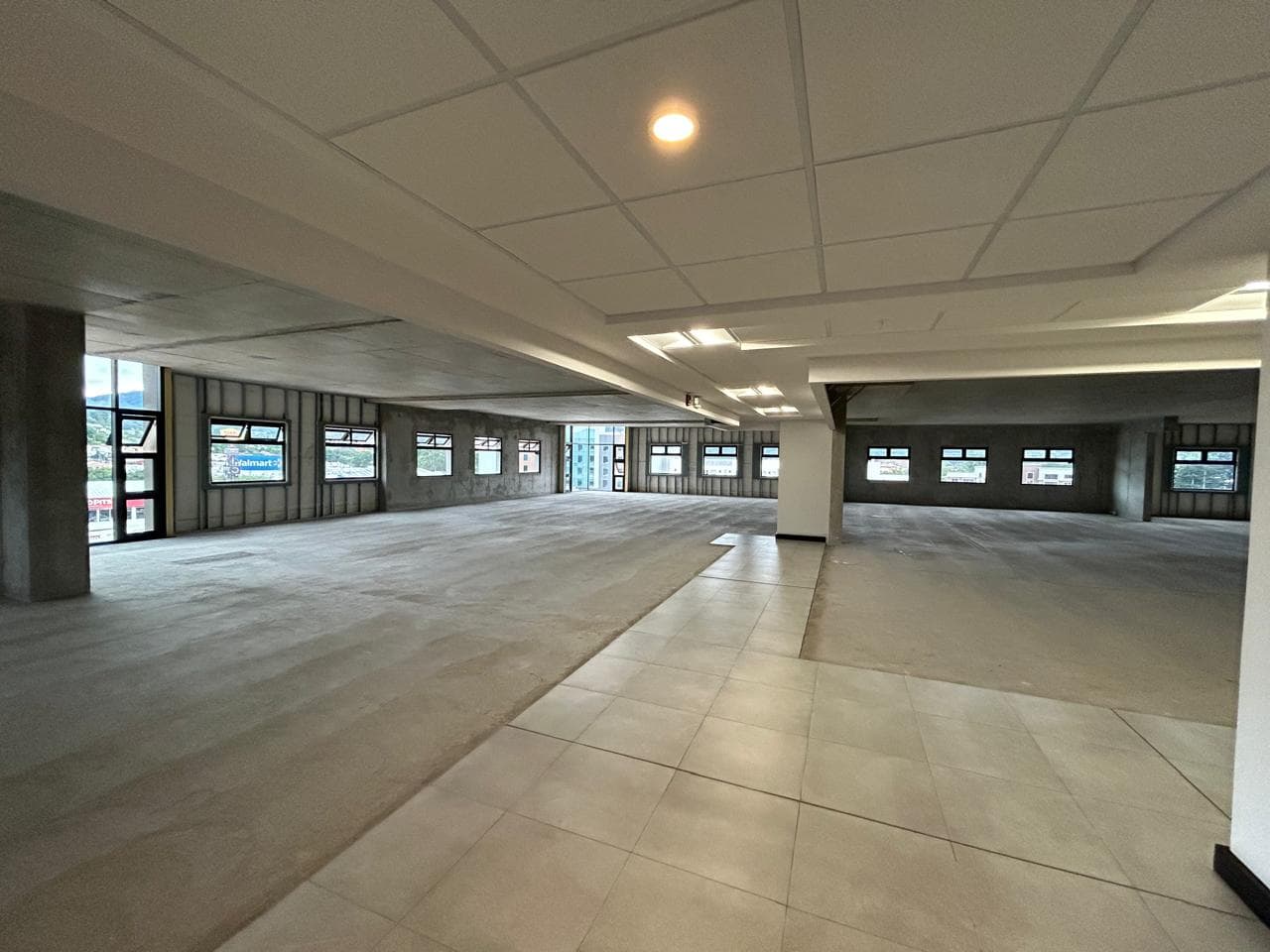 Commercial at Curridabat