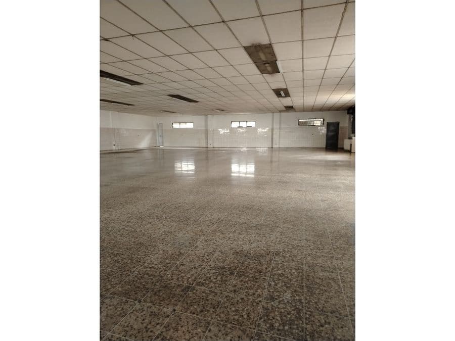 Comercial en Guadalupe