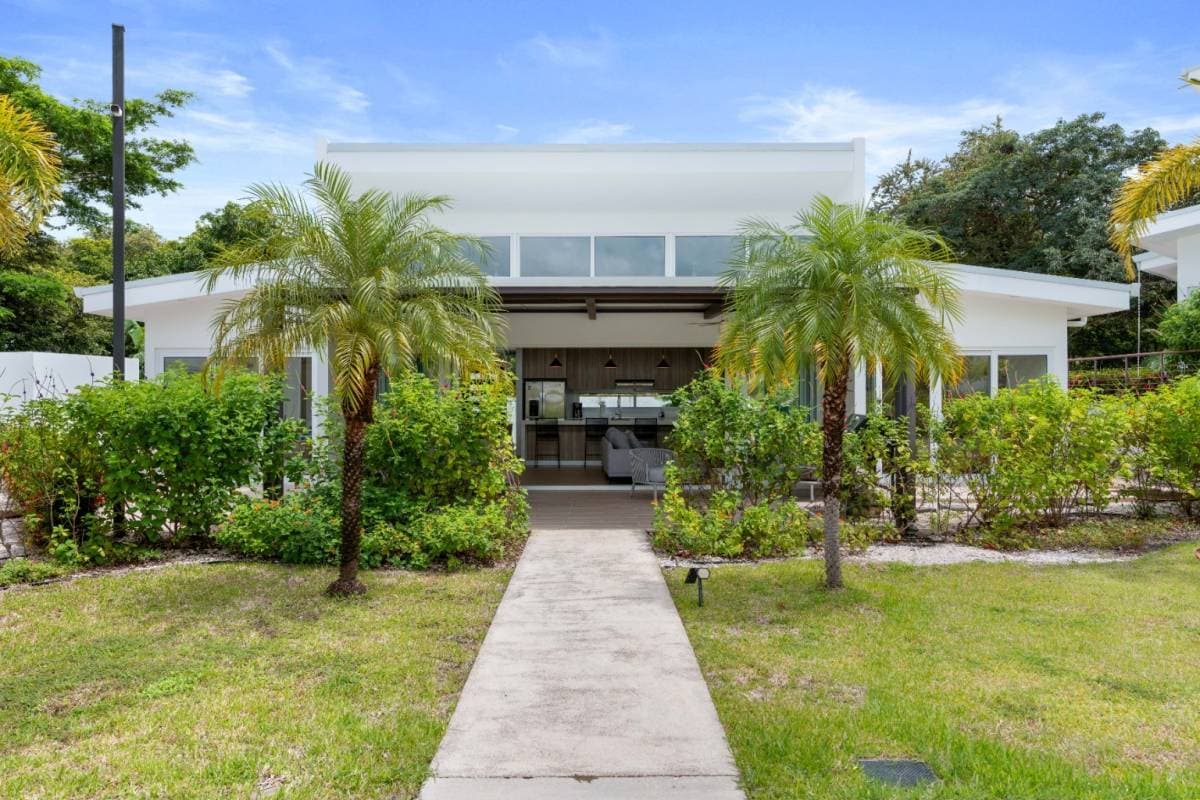 Property at Avellanas