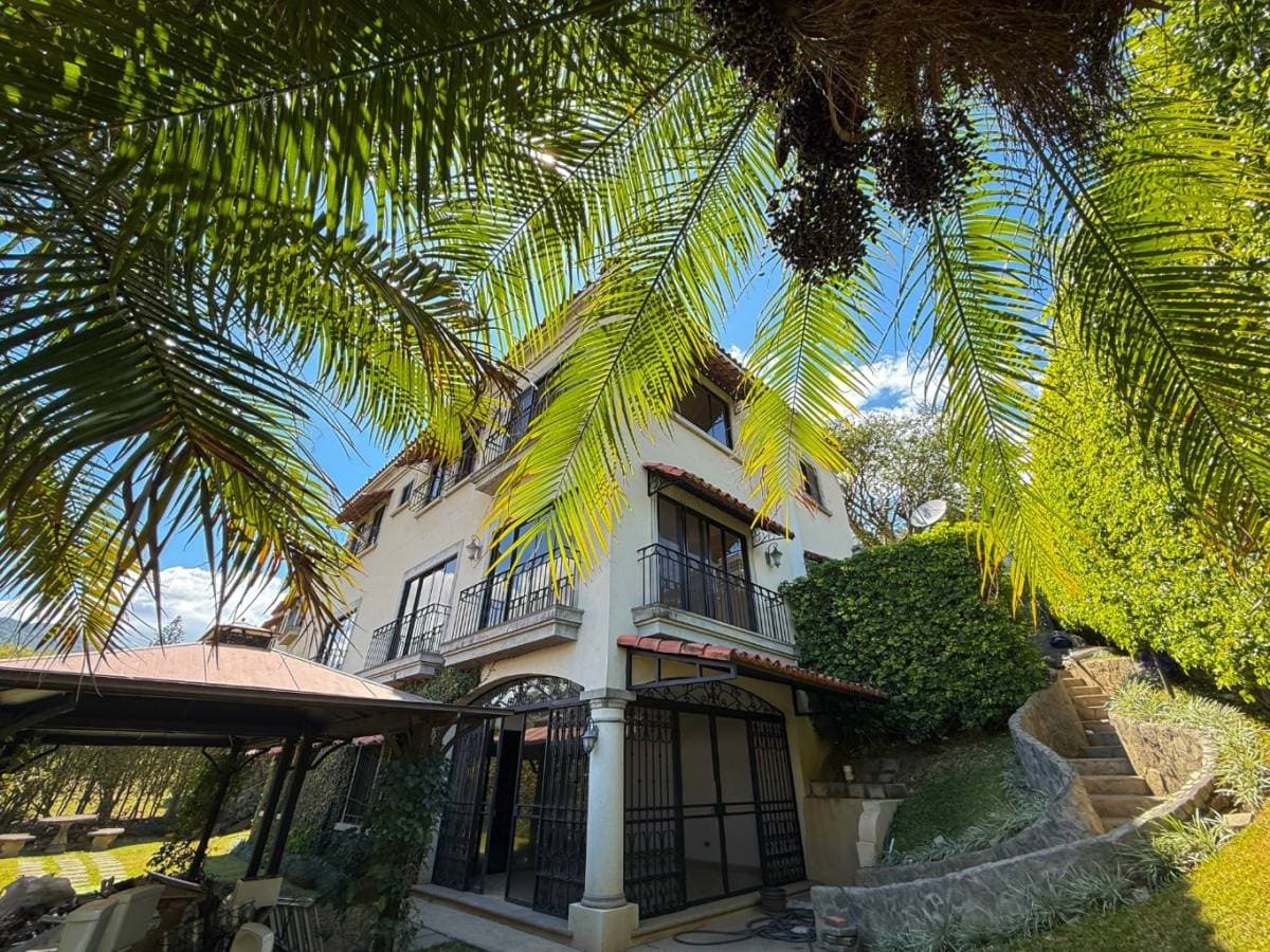 House at Condominio Cerro Alto