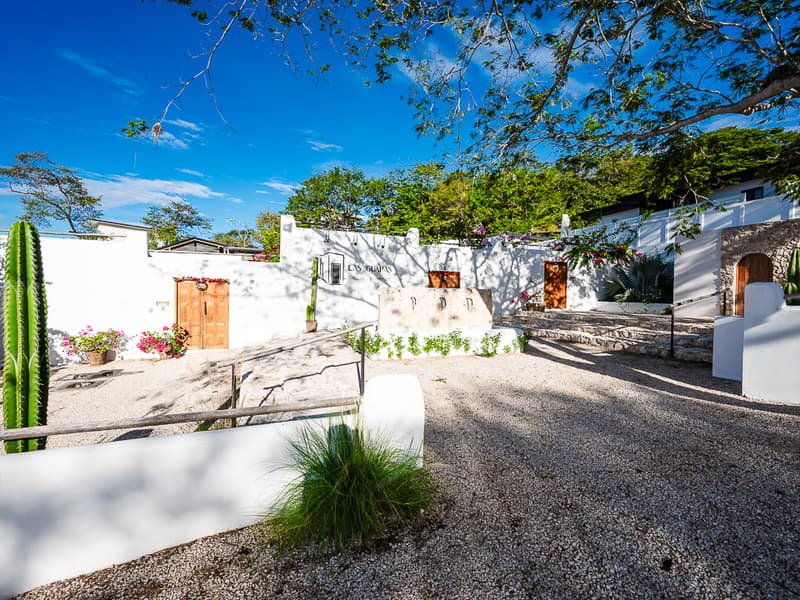 Comercial en Tamarindo