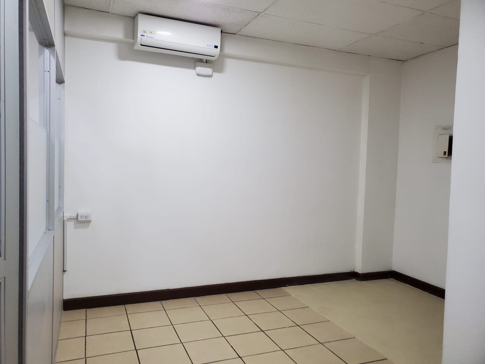 Comercial en Mata Redonda