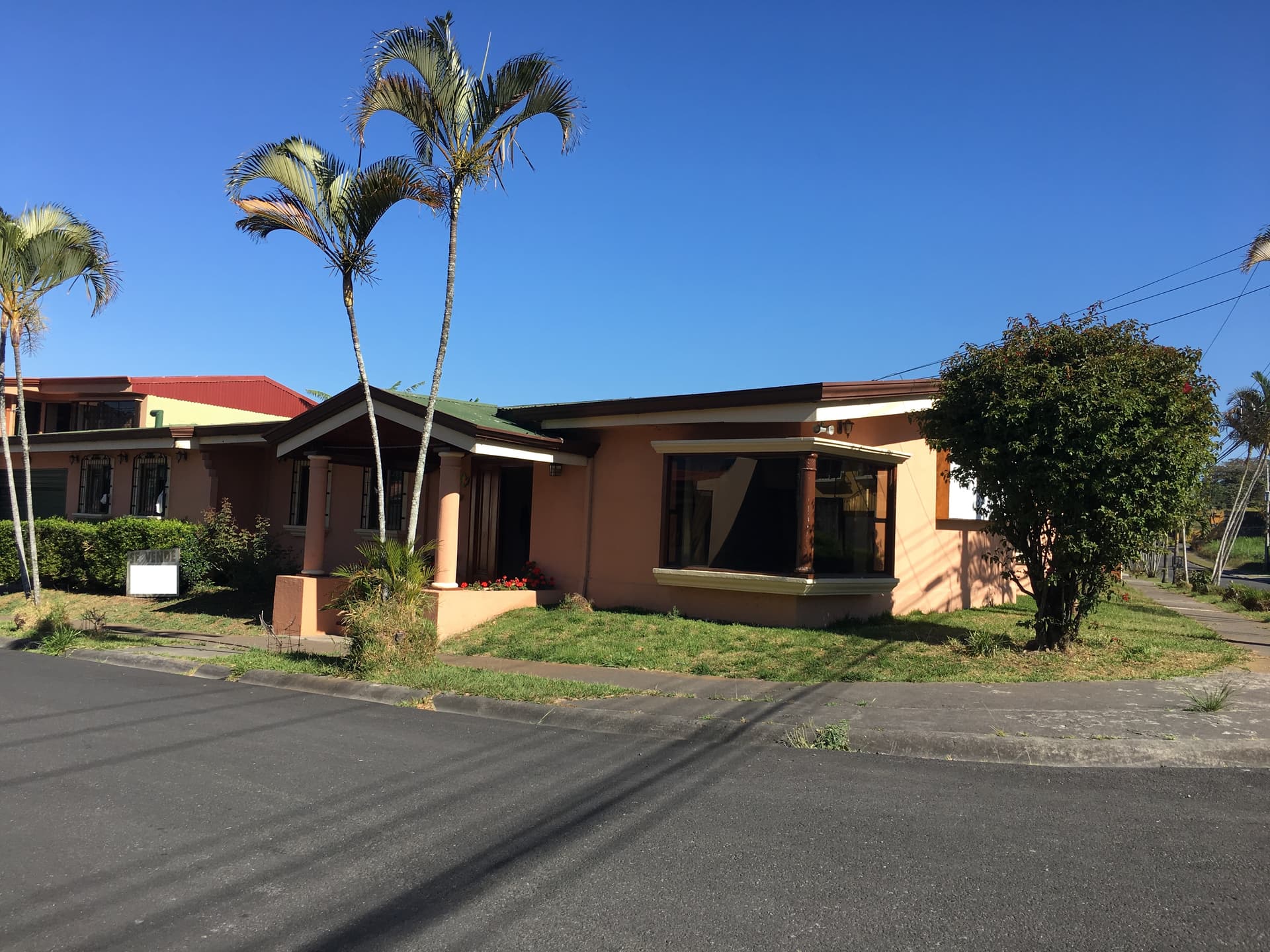 Property at Sánchez