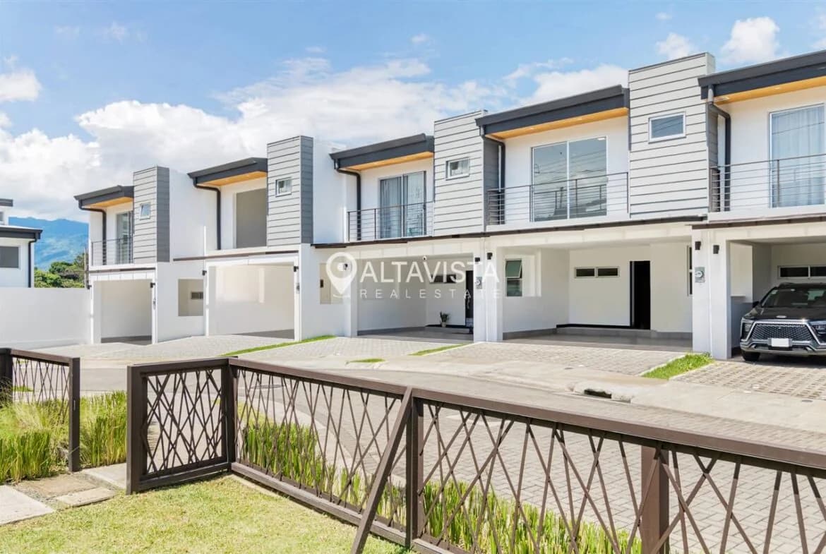 House at Desamparados