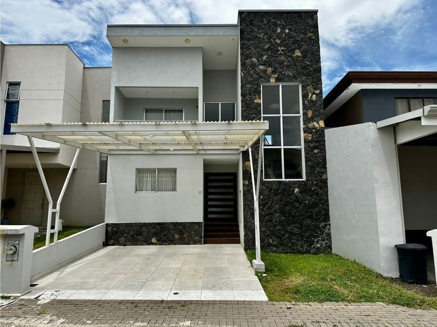 Casa en Condominio Hacienda El Coyol