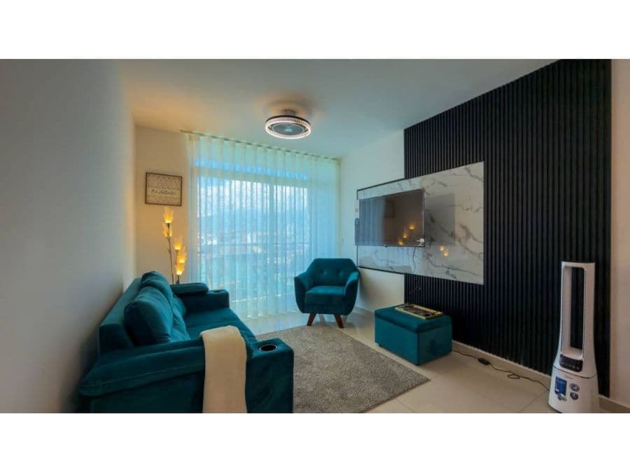 Apartamento en Cinco Esquinas