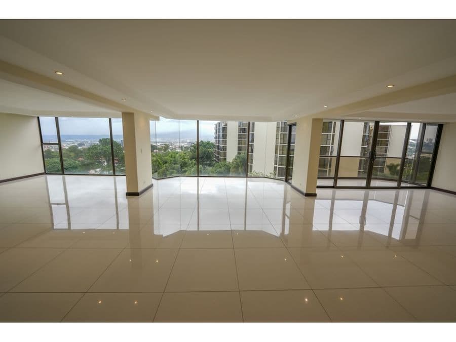 Apartamento en Condominio Altos de Marbella