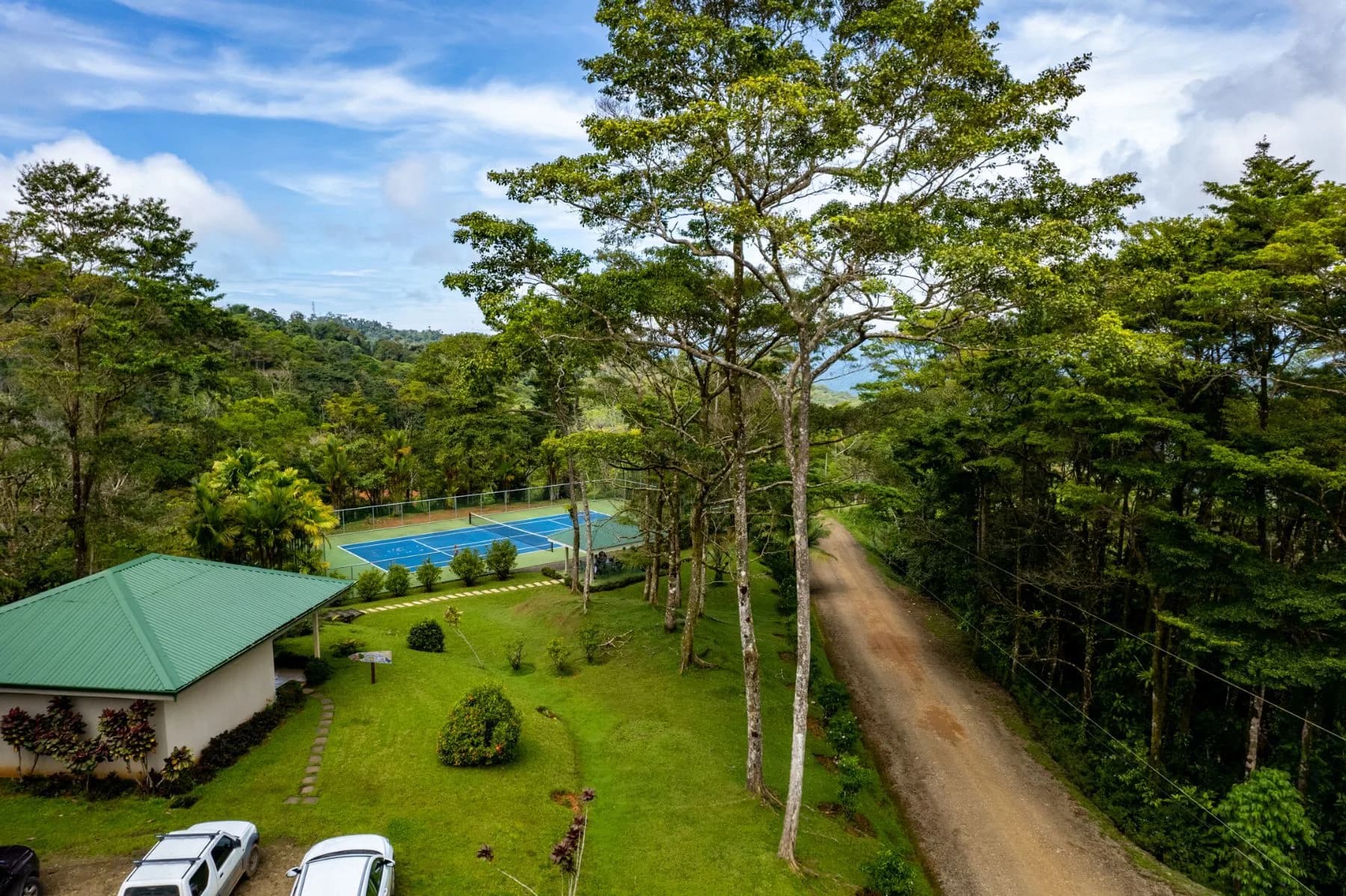 Land at Bahía Ballena