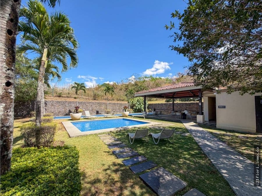 Apartamento en Condominio Del Rio