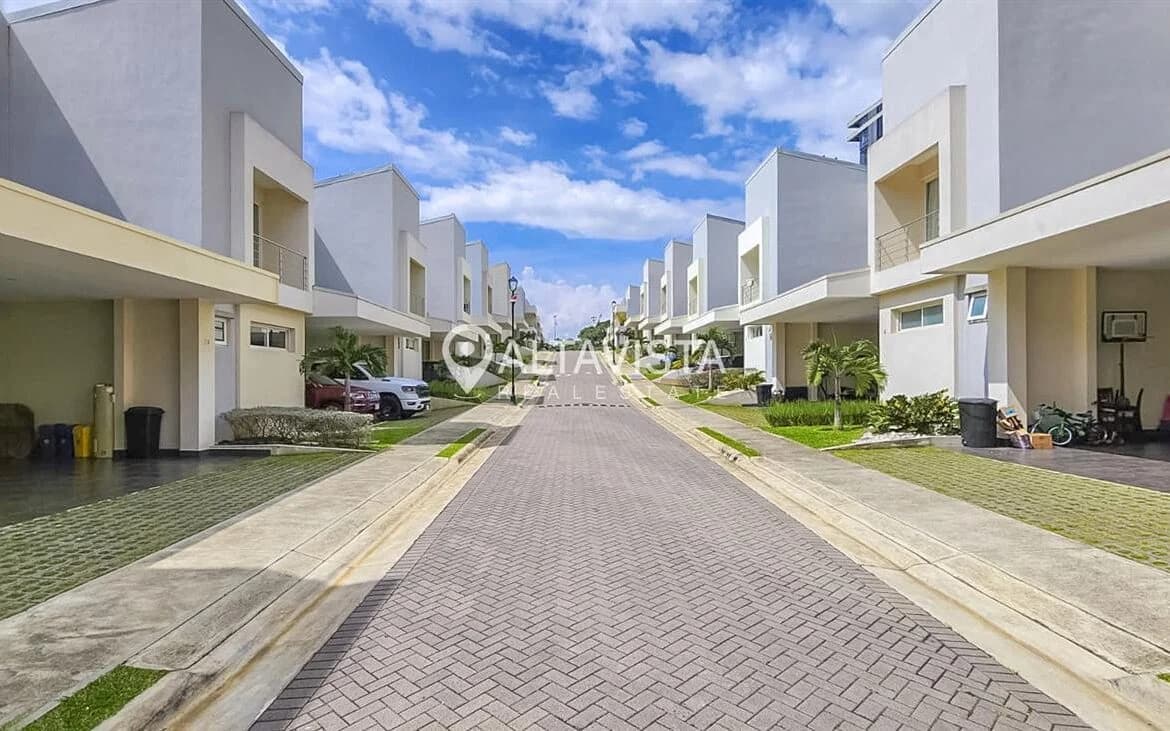 Casa en Condominio Prados del Este