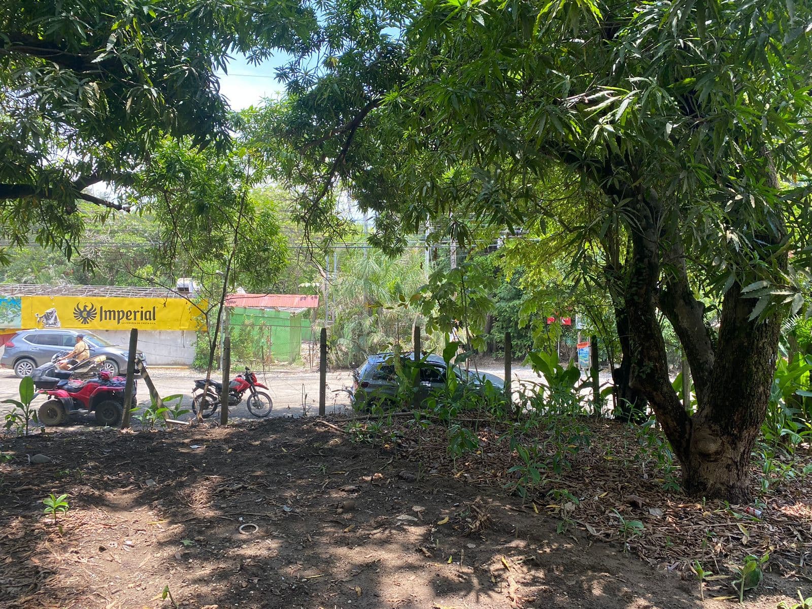 Land at Puntarenas