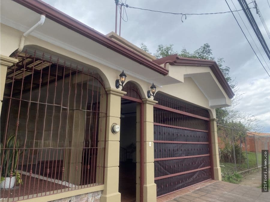 Casa en Desamparados