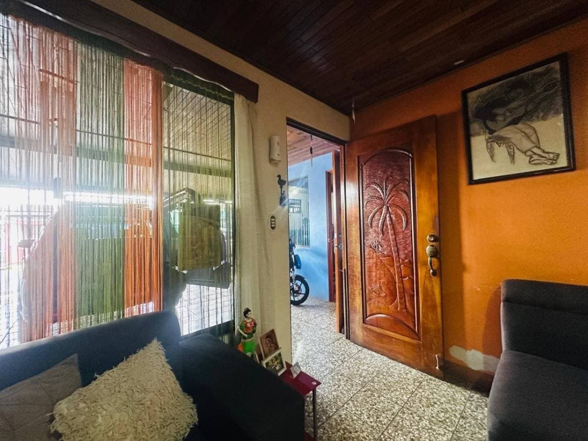 House at Espíritu Santo