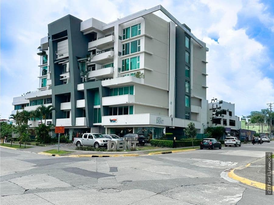 Oficina en Edificio Latitud Dent