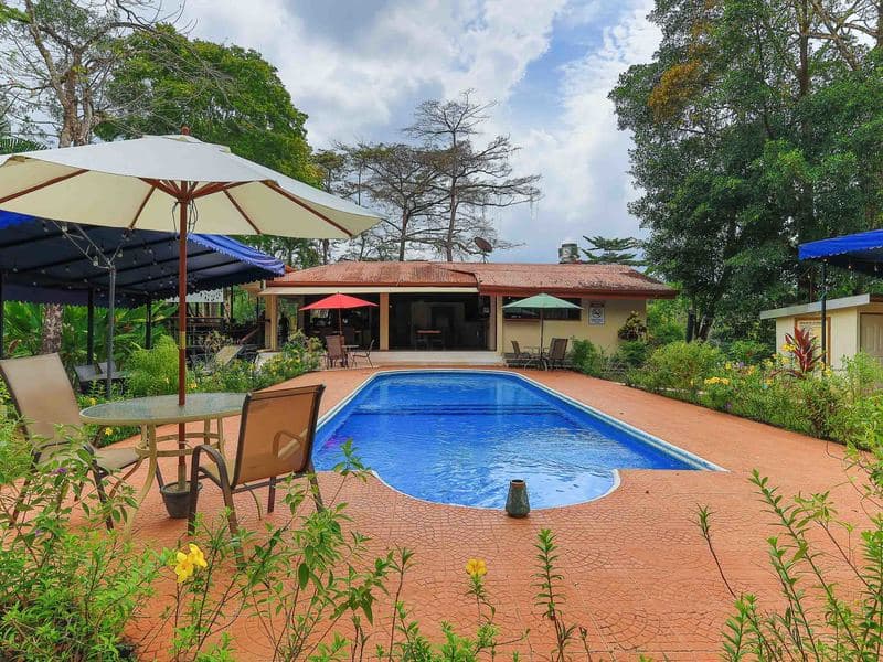 Comercial en Bahía Ballena