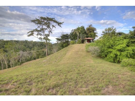 Propiedad en Tárcoles