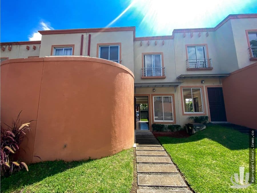 Casa en Piedades