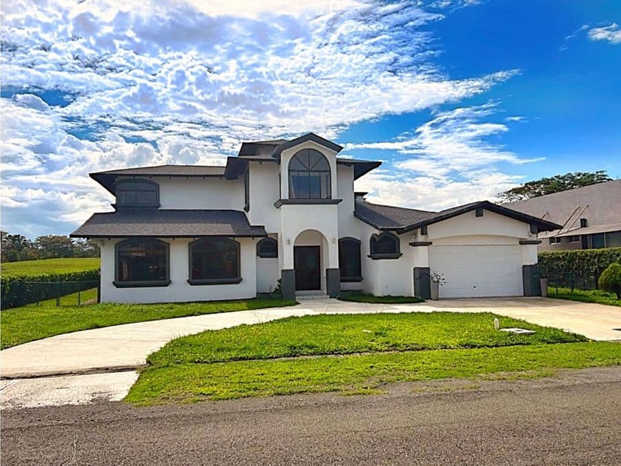 Casa en Guácima