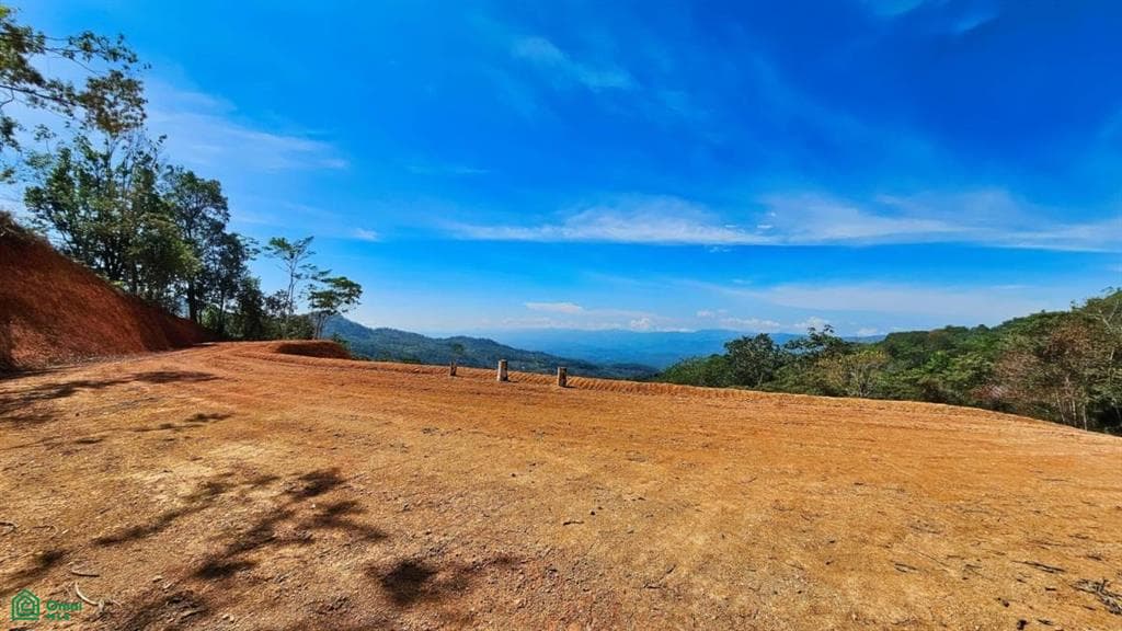 Land at San Isidro del General