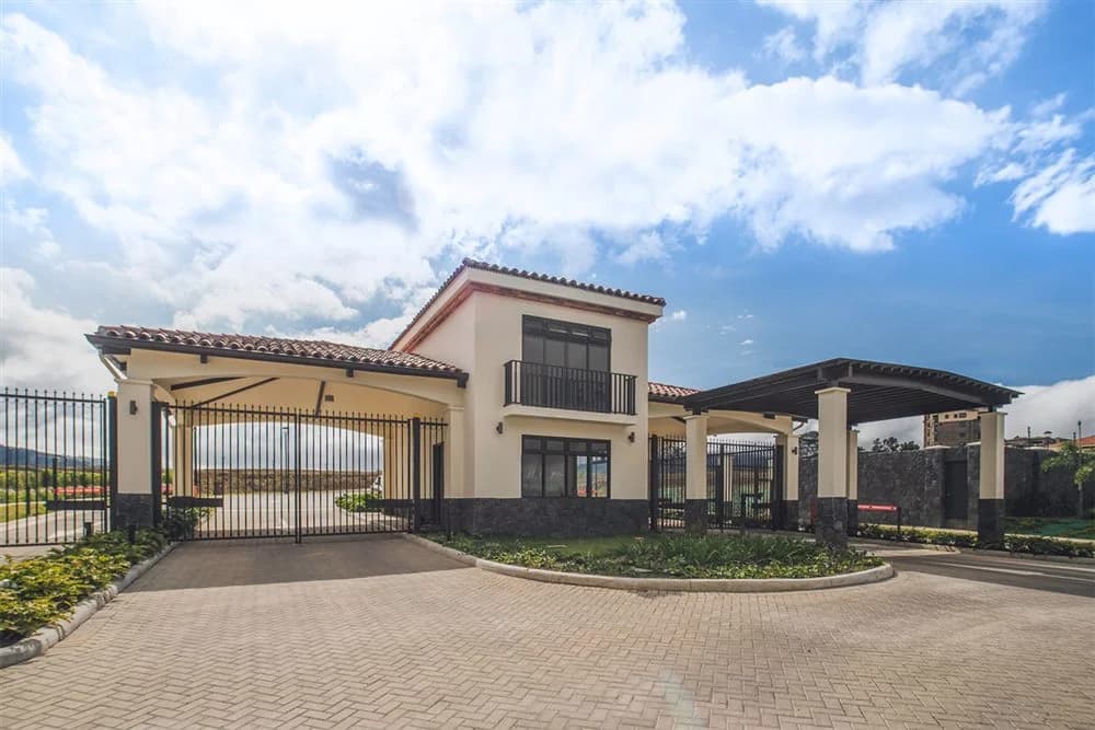 Casa en Condominio Residencial El Herrán