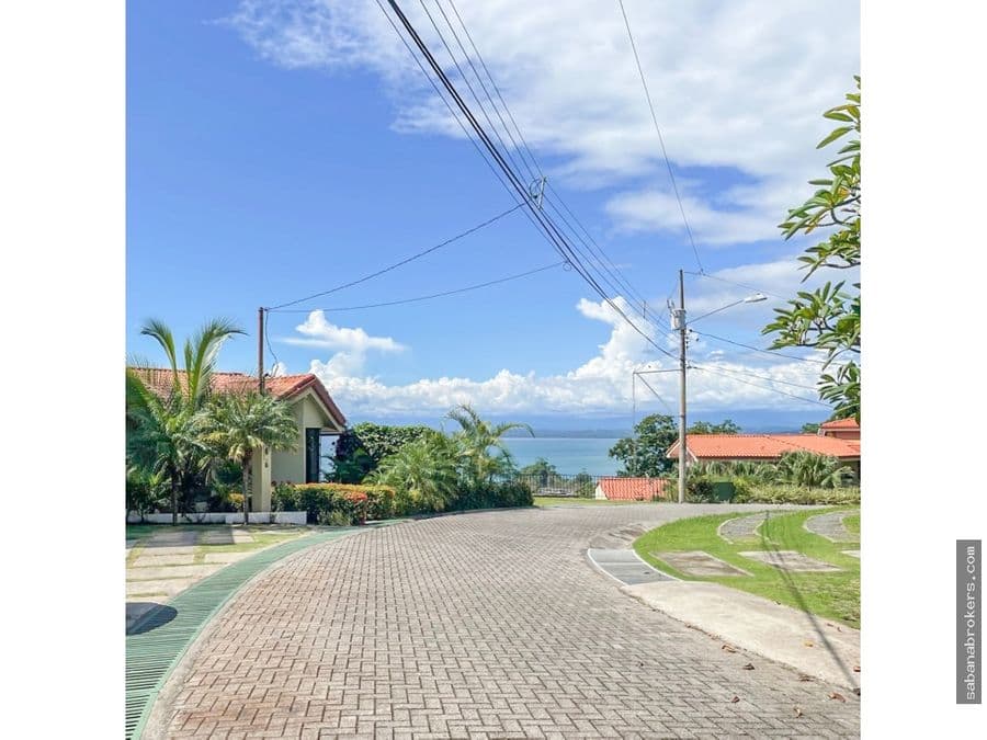 Terreno en Tárcoles